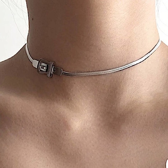 Sterling Silver Herringbone Buckle Design Choker - Picture 3 of 12